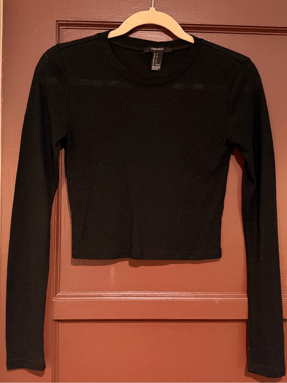 Black Ribbed Long Sleeve Crop Tee